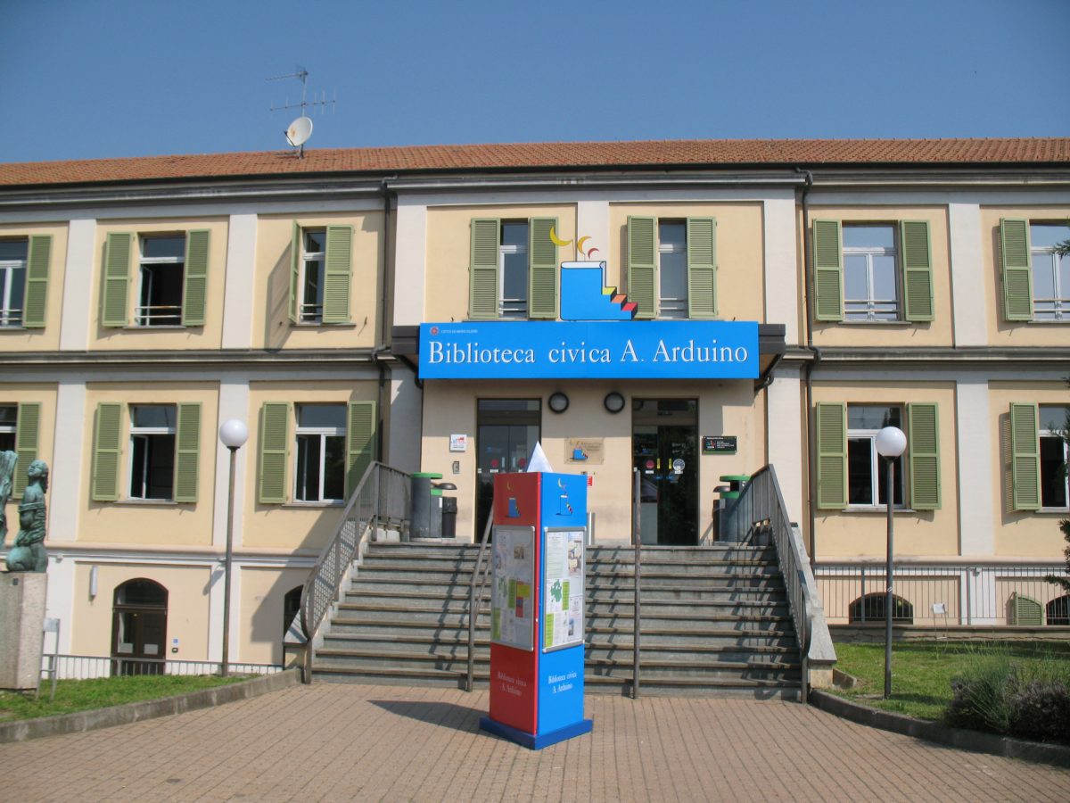 MONCALIERI – Mostra in biblioteca delle opere realizzate dai ragazzi diversamente abili MONCALIERI – Mostra in biblioteca delle opere realizzate dai ragazzi diversamente abili
