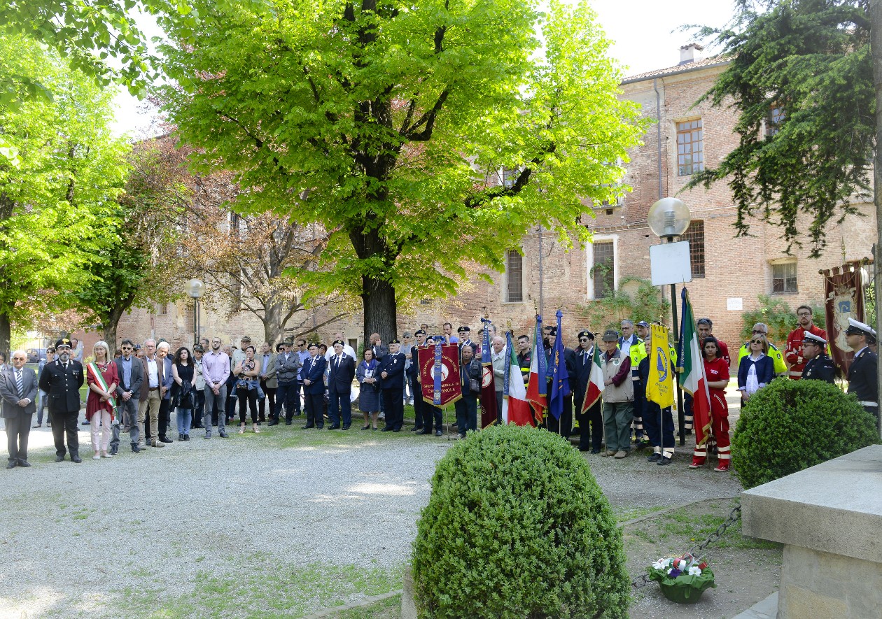 CARMAGNOLA – “Voci della Resistenza” durante la giornata del 25 aprile