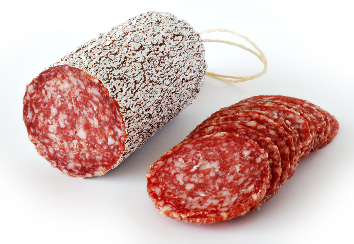 CARIGNANO – Ladri golosi rubano salami al discount