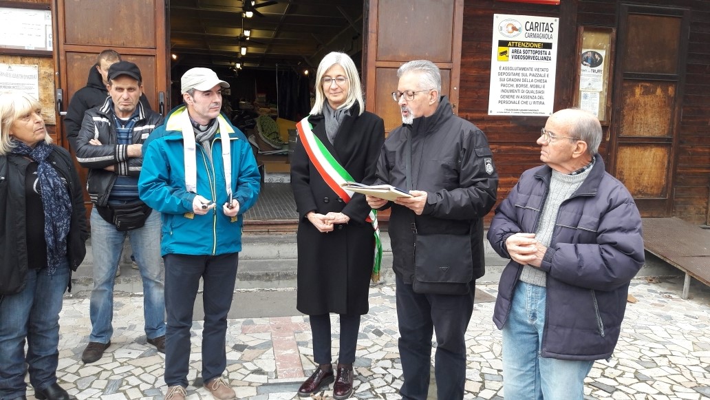 CARMAGNOLA – Nuovo furgone per il centro d’ascolto “Il Samaritano”