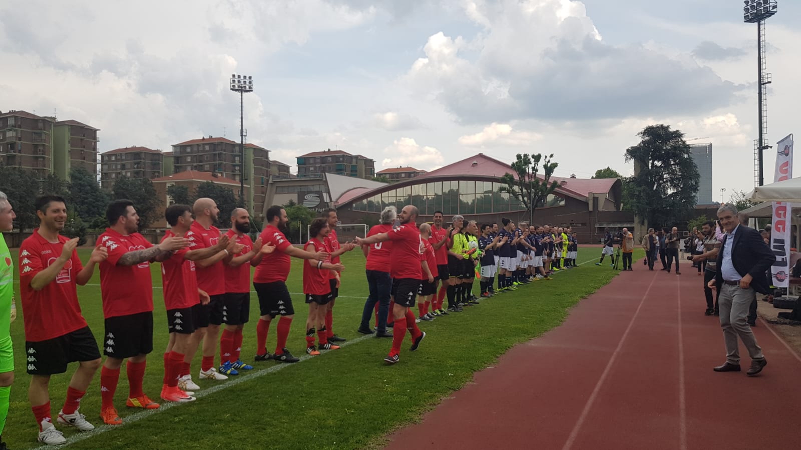 SOLIDARIETA’ – Anteprima gustosa della partita del cuore, con la partita del cuoco