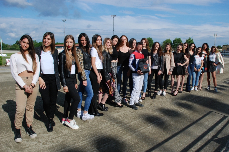 VINOVO – Il Casting di Miss Italia all’ippodromo