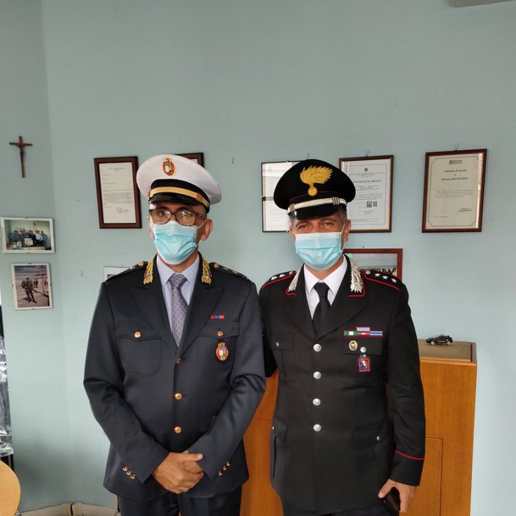 SANTENA – Il saluto della polizia locale al comandante dei carabinieri