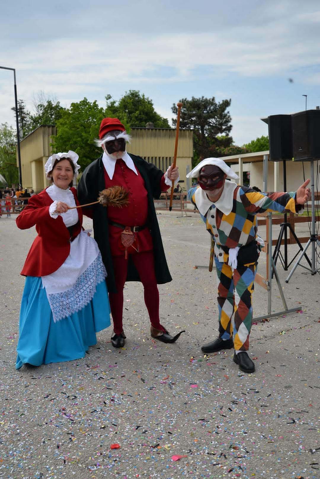 CARMAGNOLA – Domenica pomeriggio alla Fiera del Peperone con la sfilata di Re Peperone