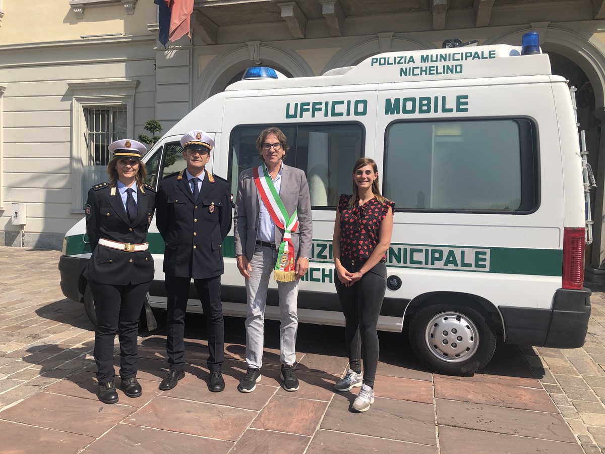 NICHELINO – Nuovo appuntamento con l’ufficio mobile della polizia locale