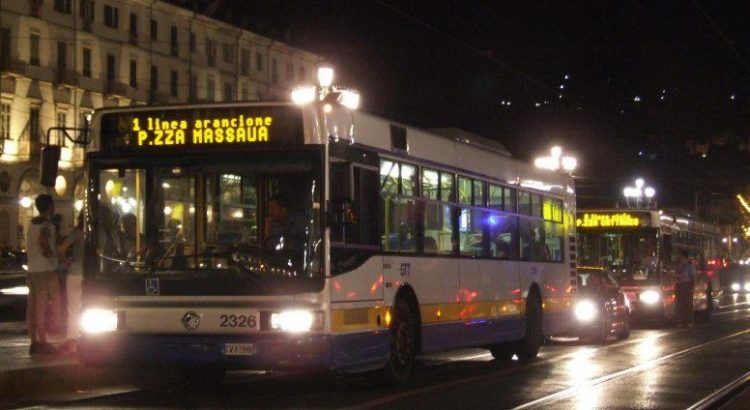 TRASPORTI – Riprendono gli orari invernali del Night Buster per raggiungere la movida di Torino