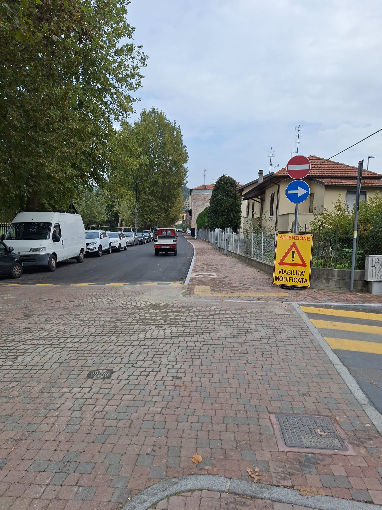 MONCALIERI – Nonostante il cambio di viabilità in Lungo Po Abellonio si continua a viaggiare in contromano