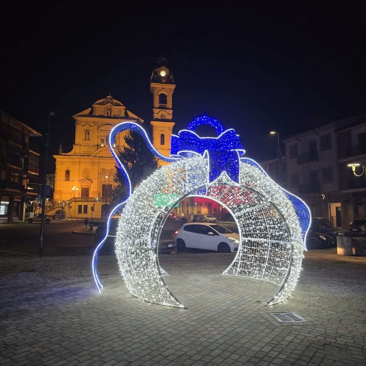 SANTENA – Luci di Natale in città