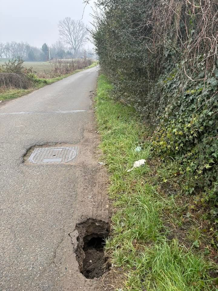 MONCALIERI – Cede una porzione di strada a Barauda